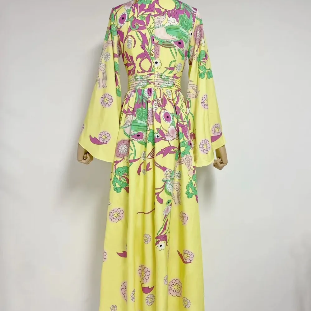 2023 Nuovo abito con scollo a V alla moda autunnale Gonna lunga snellente in vita a maniche lunghe stampata elegante retrò