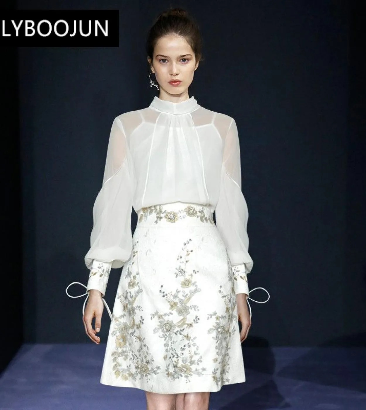 2023 Runway Luxury Brand Elegante di alta qualità Primavera Camicia a maniche a lanterna da donna Top  Gonna con paillettes ric