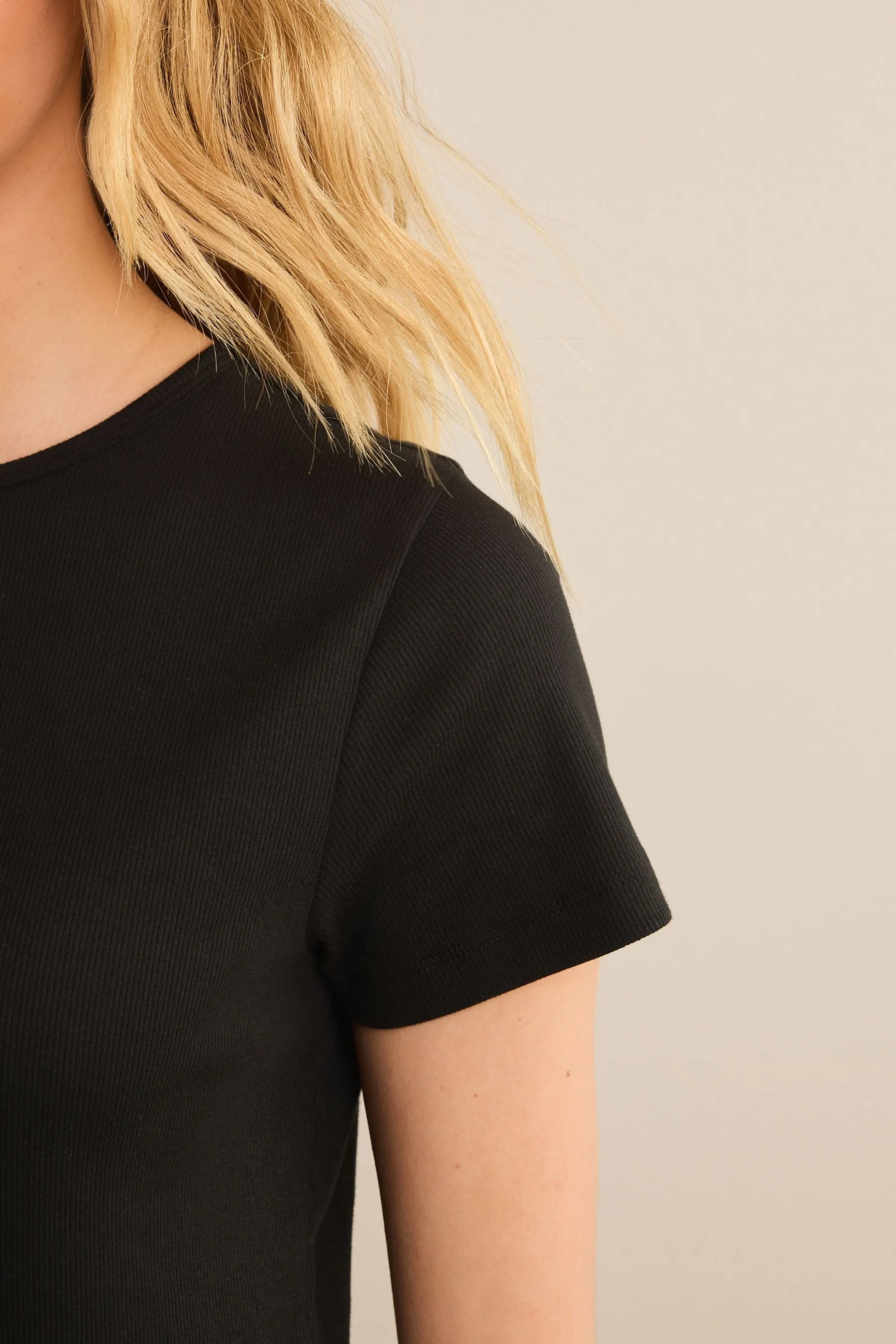 Abito maxi a colonna a T-shirt a coste con spacco