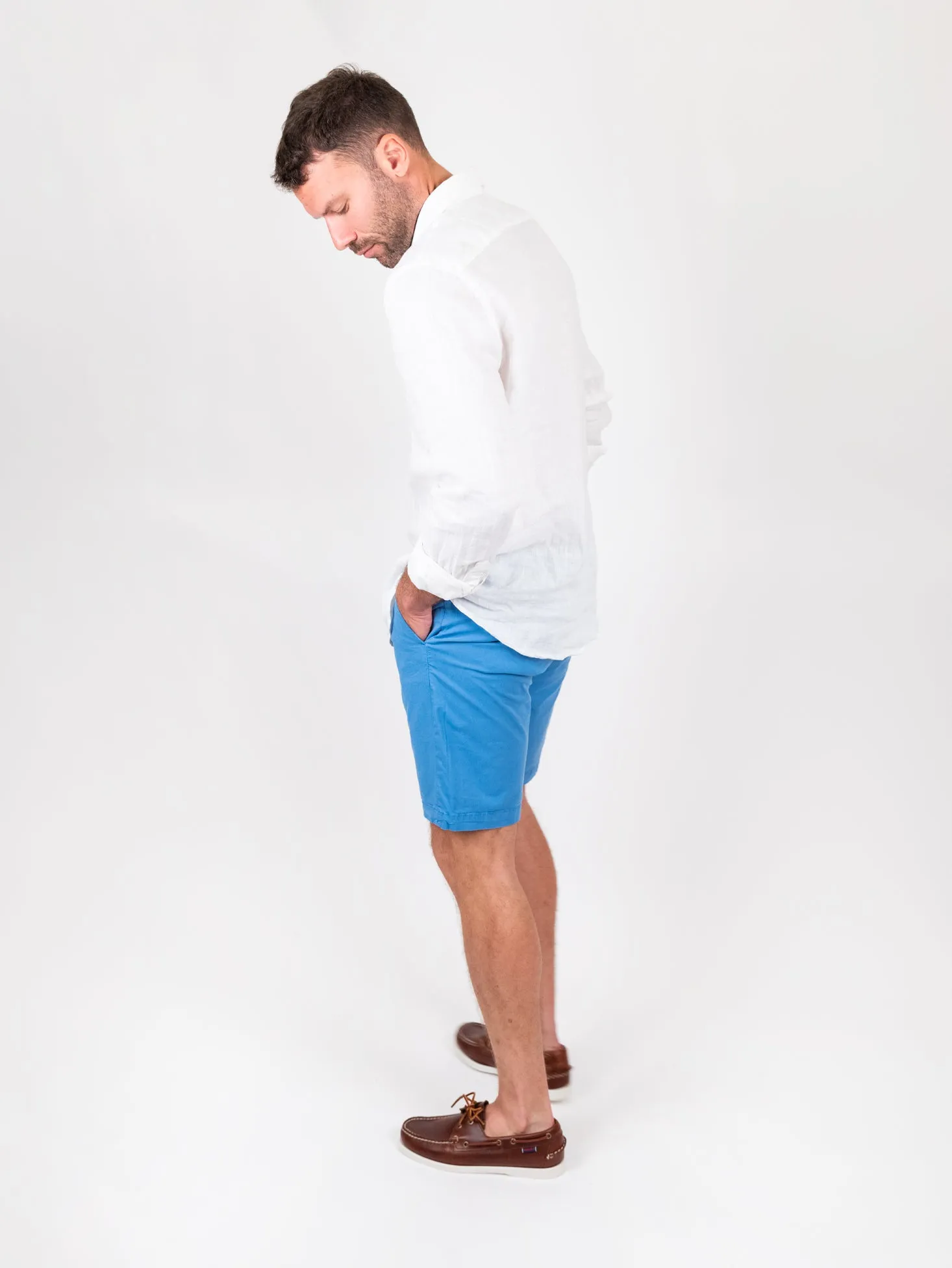 Bermuda in cotone tinta unita bluette