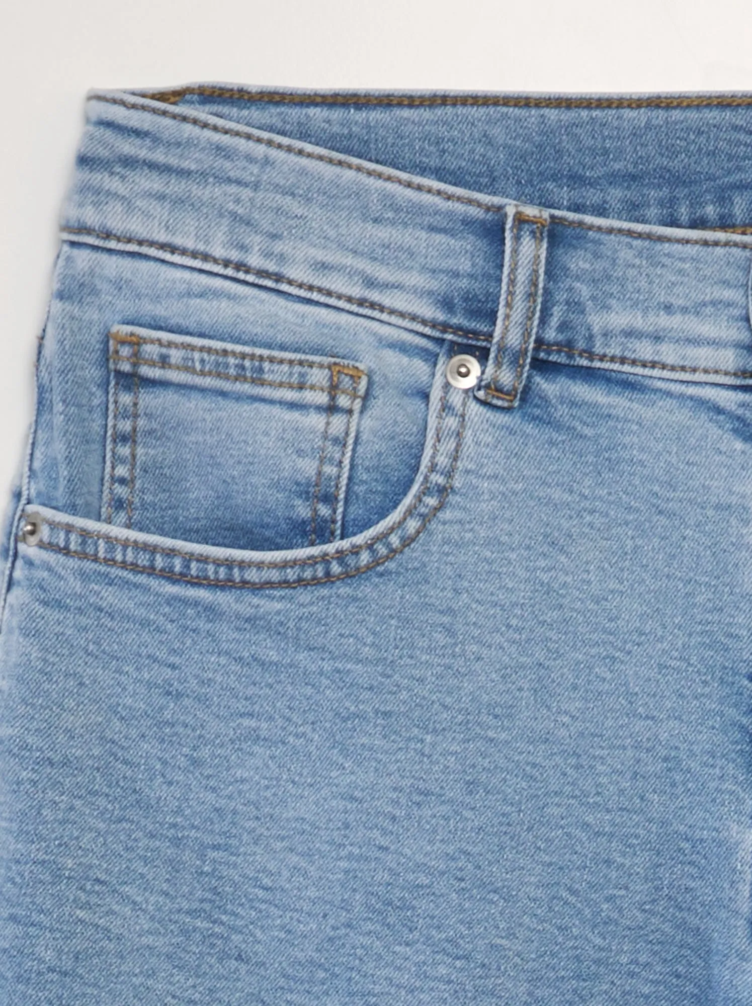 Bermuda in jeans con 5 tasche - BLU