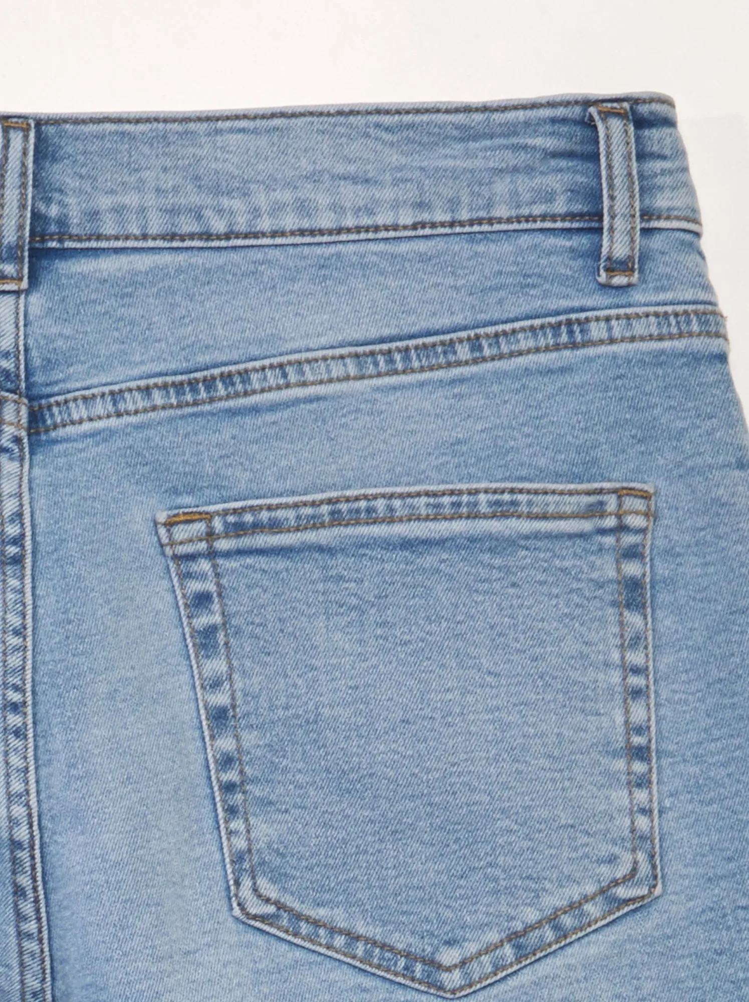 Bermuda in jeans con 5 tasche - BLU