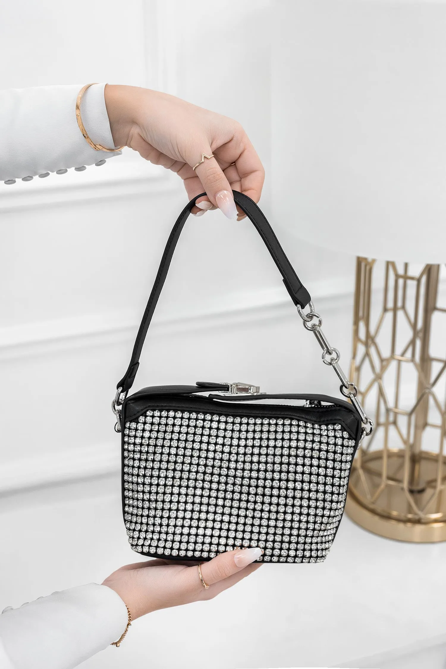 Borsa pochette nera con strass B209