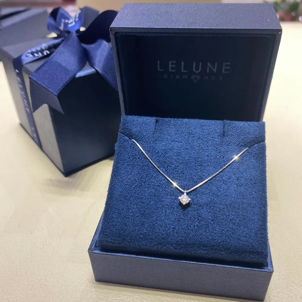 Girocollo punto luce oro e diamante 0,12ct
