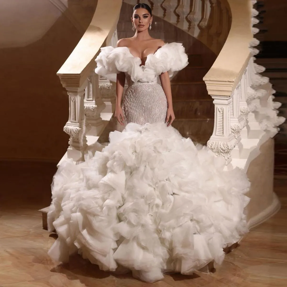 Incredibile abito da sposa a sirena 2023 Abito da sposa primaverile a strati con volant gonna a sirena Abiti da festa da ballo S