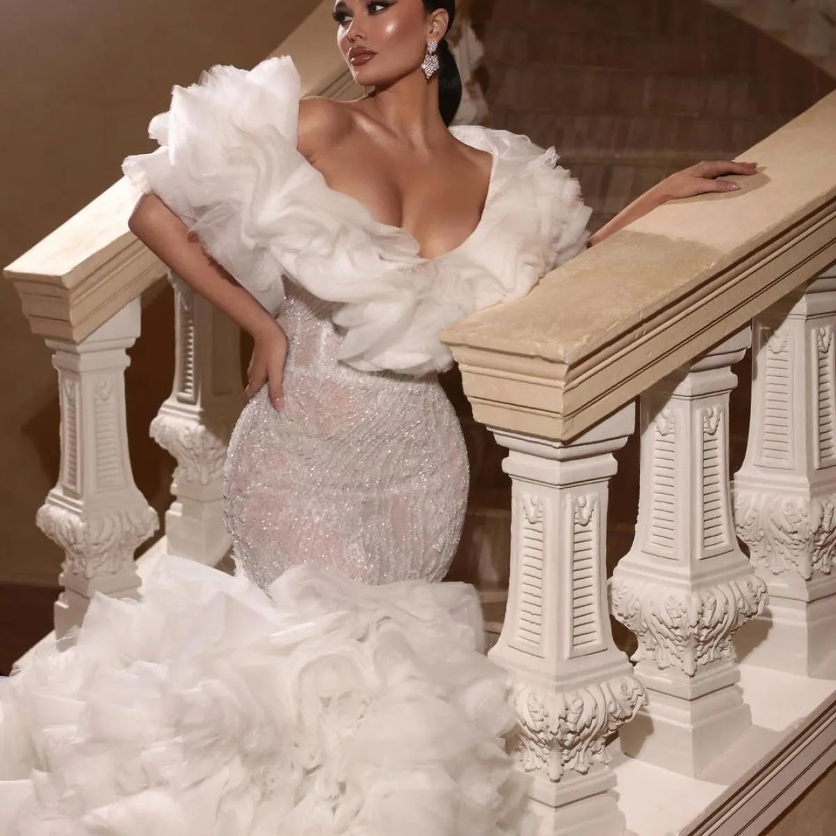 Incredibile abito da sposa a sirena 2023 Abito da sposa primaverile a strati con volant gonna a sirena Abiti da festa da ballo S