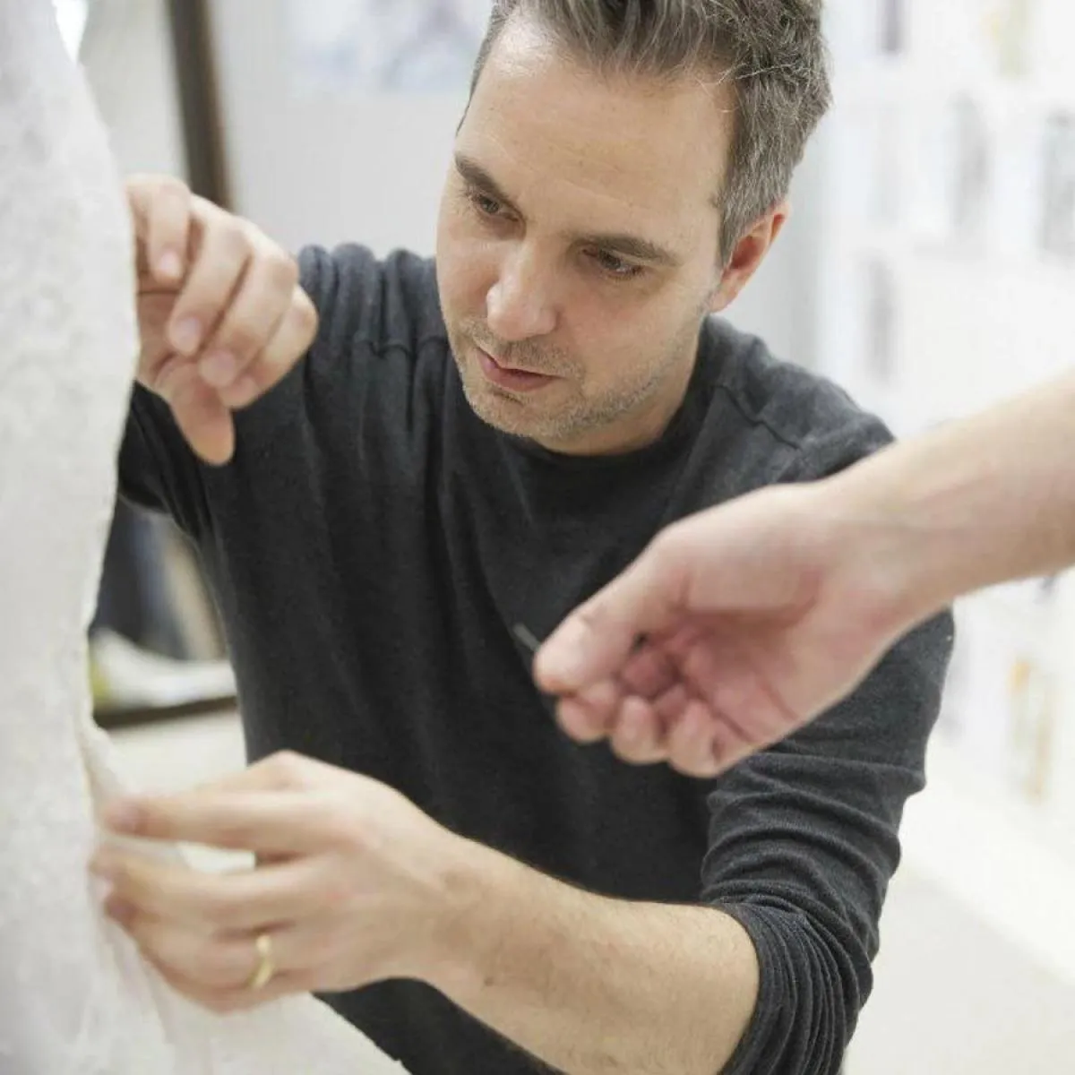 Incredibile abito da sposa a sirena 2023 Abito da sposa primaverile a strati con volant gonna a sirena Abiti da festa da ballo S