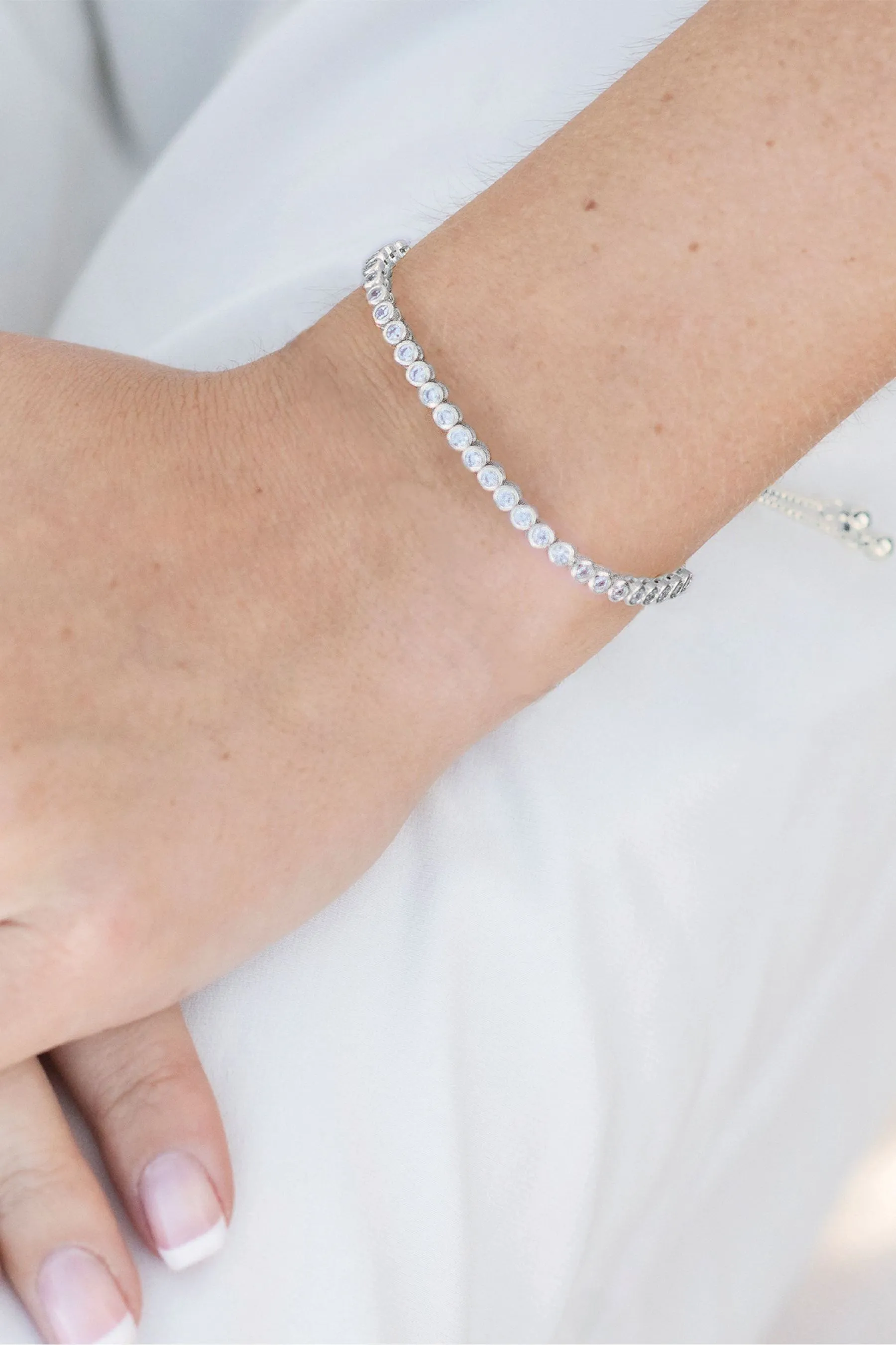 Ivory & Co - Tivoli - Delicato bracciale con chiusura con olivetta e cristalli