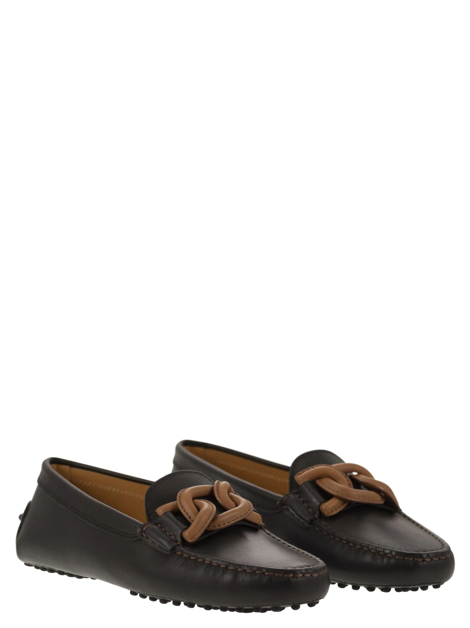 Mocassino con catena in pelle
