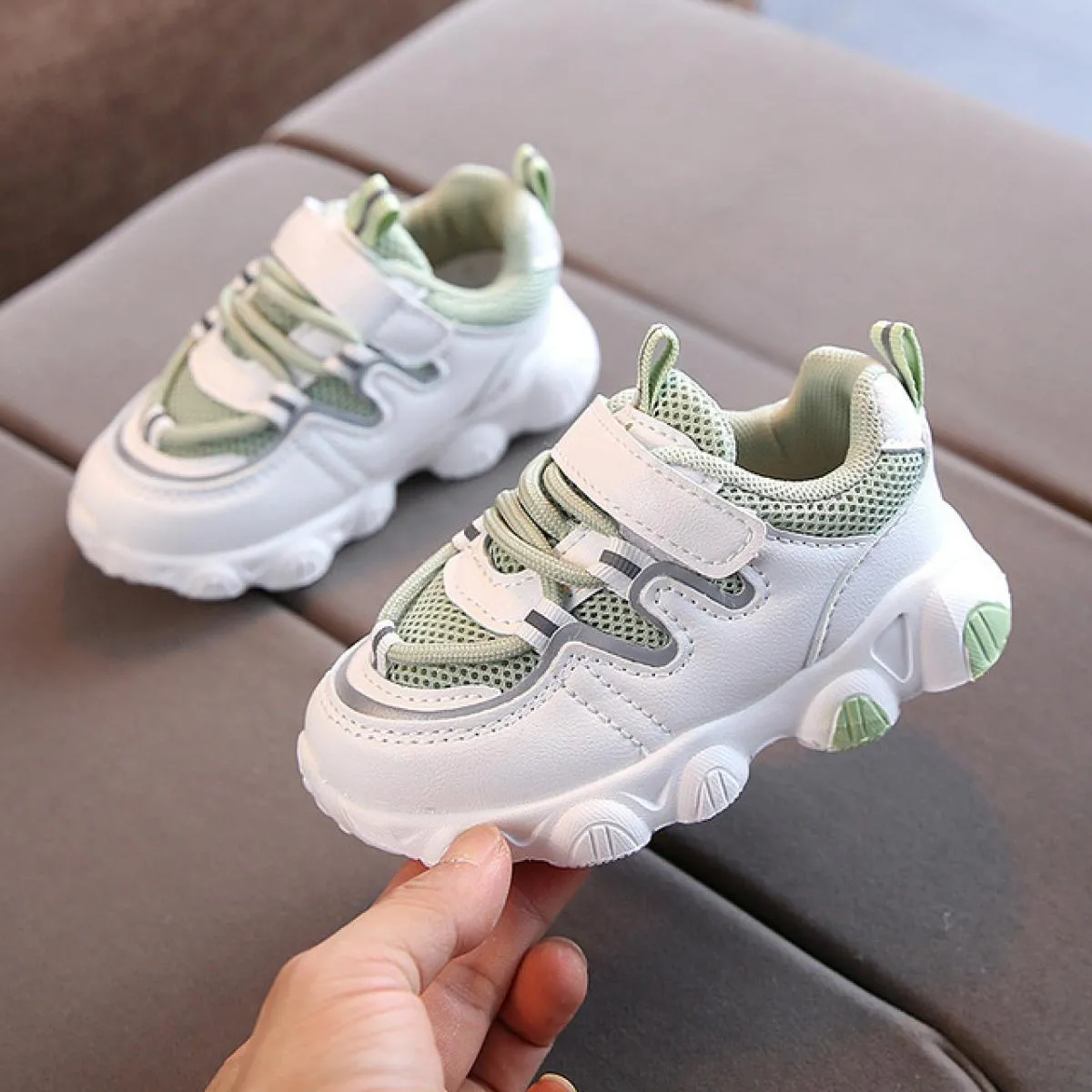 Nuove scarpe da ginnastica robuste alla moda per bambini per bambini piccoli Scarpe da tennis in mesh traspirante per ragazze Sc