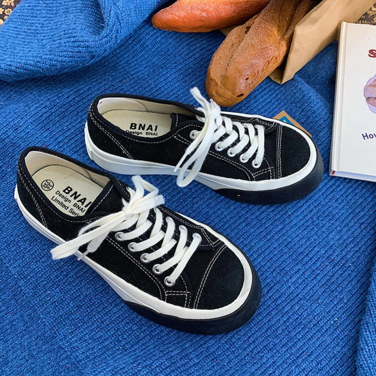 Primavera 2022 nuove sneakers di moda donna scarpe vulcanizzate tela traspirante Casual solido tennis scarpe da corsa femminili