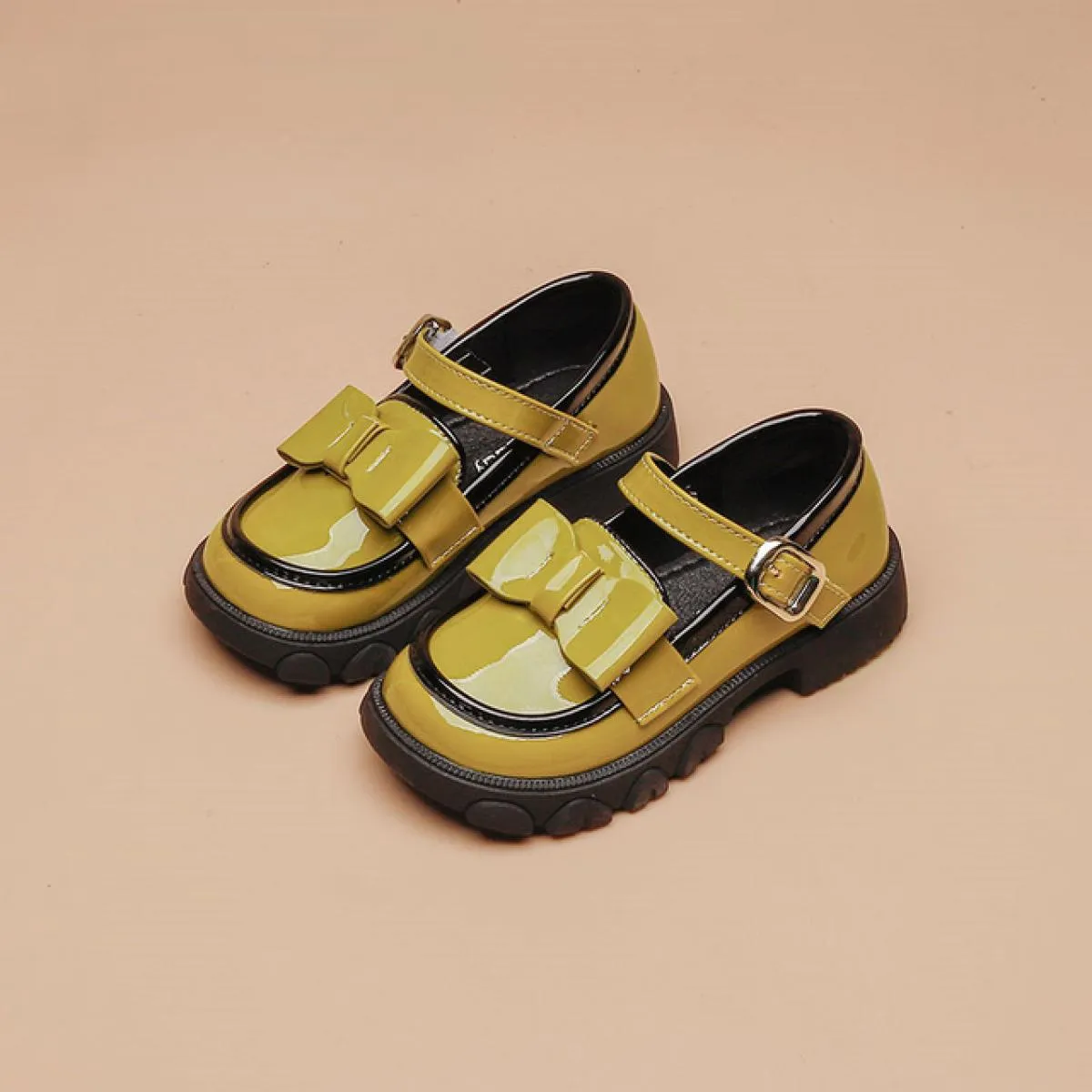Scarpe per bambini stile Inghilterra in pelle verniciata lucida Ragazze 2022 nuovi arrivi Scarpe casual con plateau bordate per
