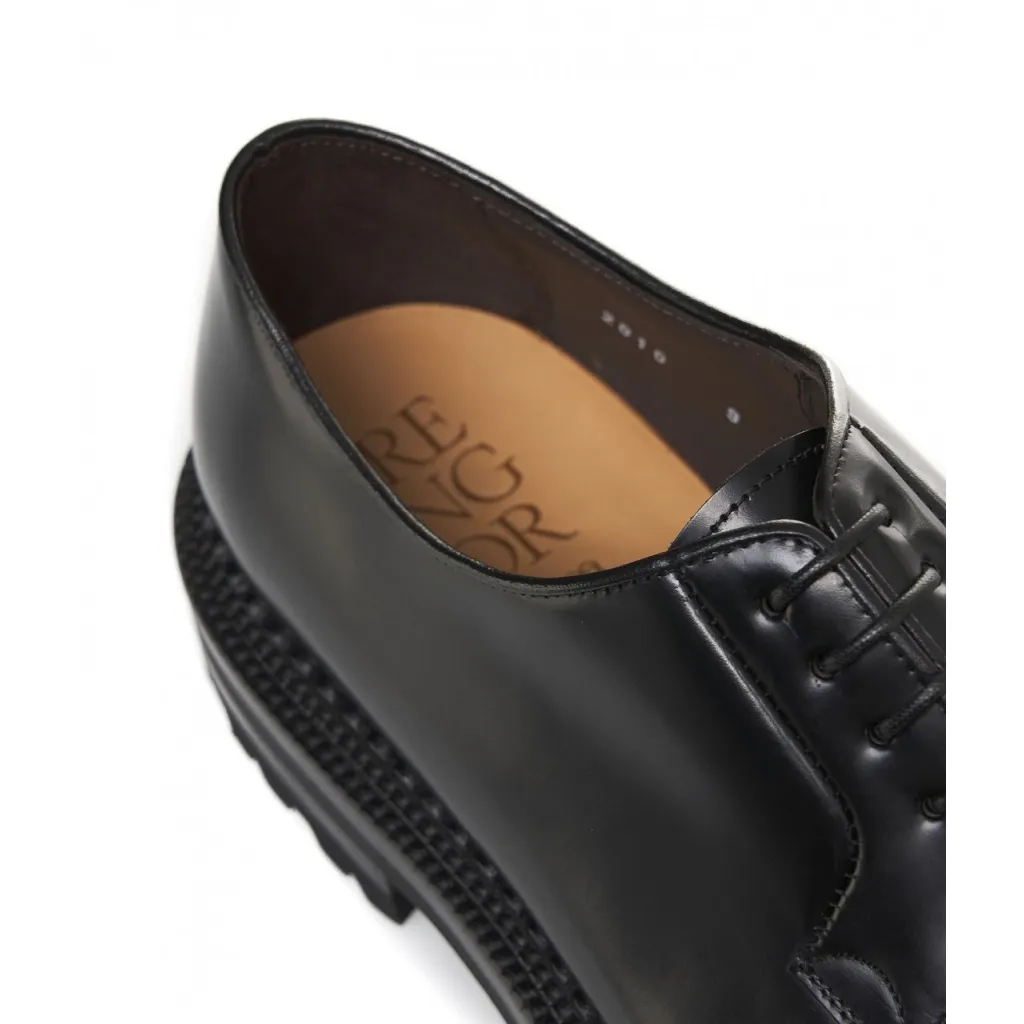 Scarpe stringate in pelle lucida nero