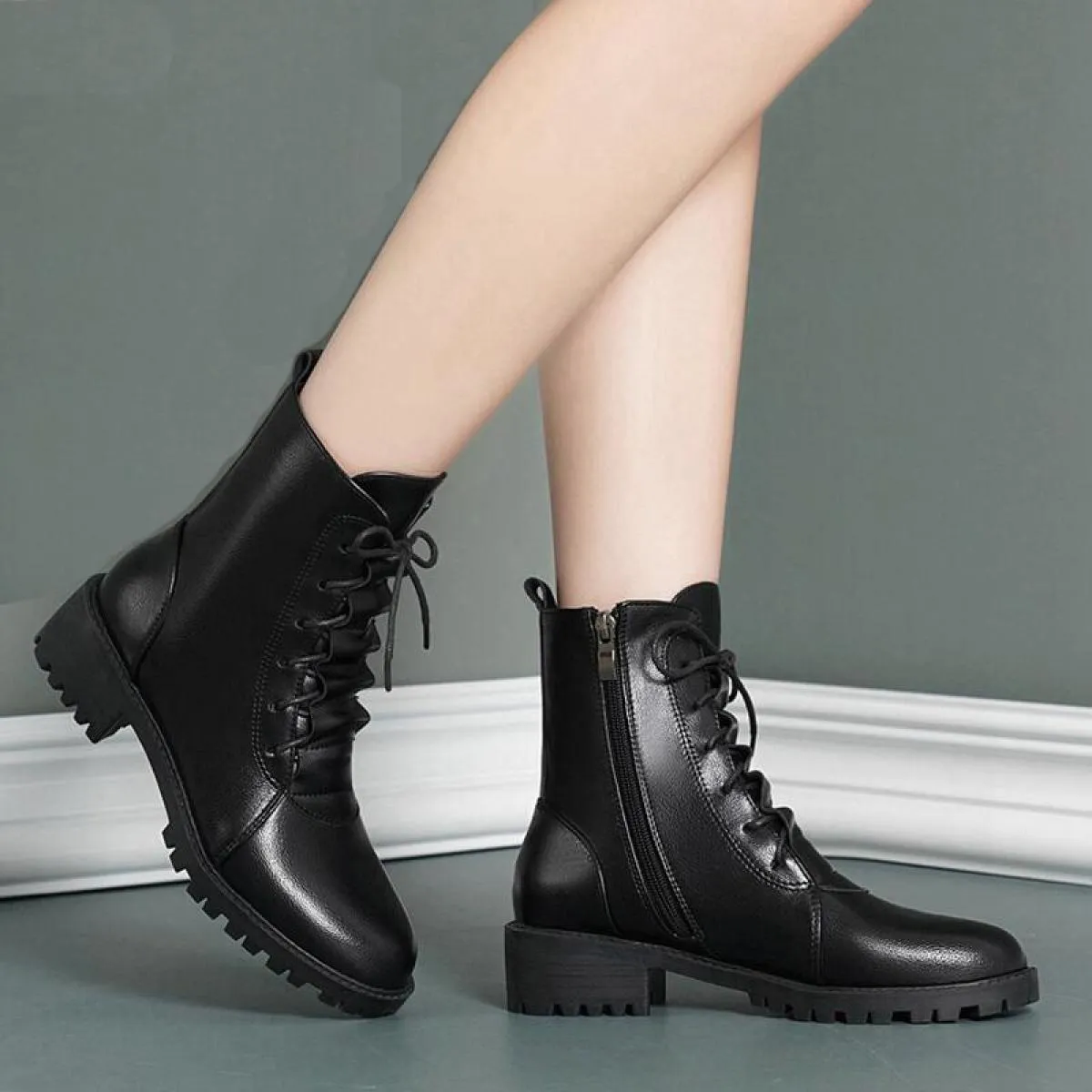 Stivali da moto moda donna stile britannico Scarpe in vera pelle nere Stivali da cowboy belli da donna Primavera Autunno Ankl