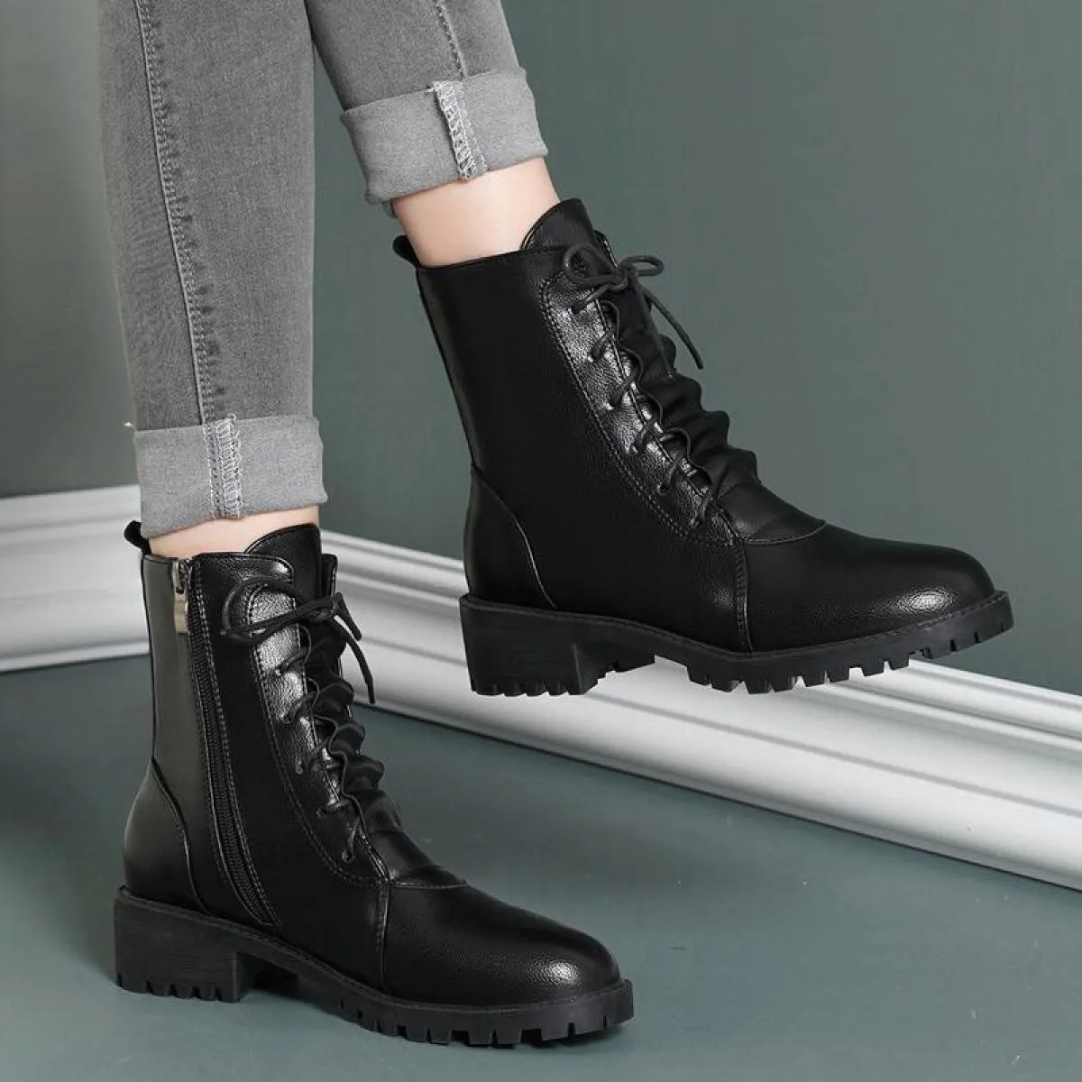 Stivali da moto moda donna stile britannico Scarpe in vera pelle nere Stivali da cowboy belli da donna Primavera Autunno Ankl
