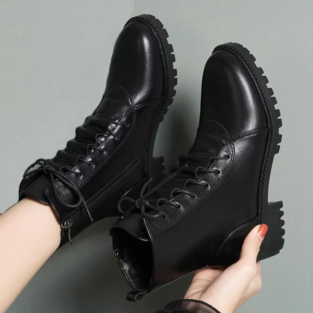 Stivali da moto moda donna stile britannico Scarpe in vera pelle nere Stivali da cowboy belli da donna Primavera Autunno Ankl