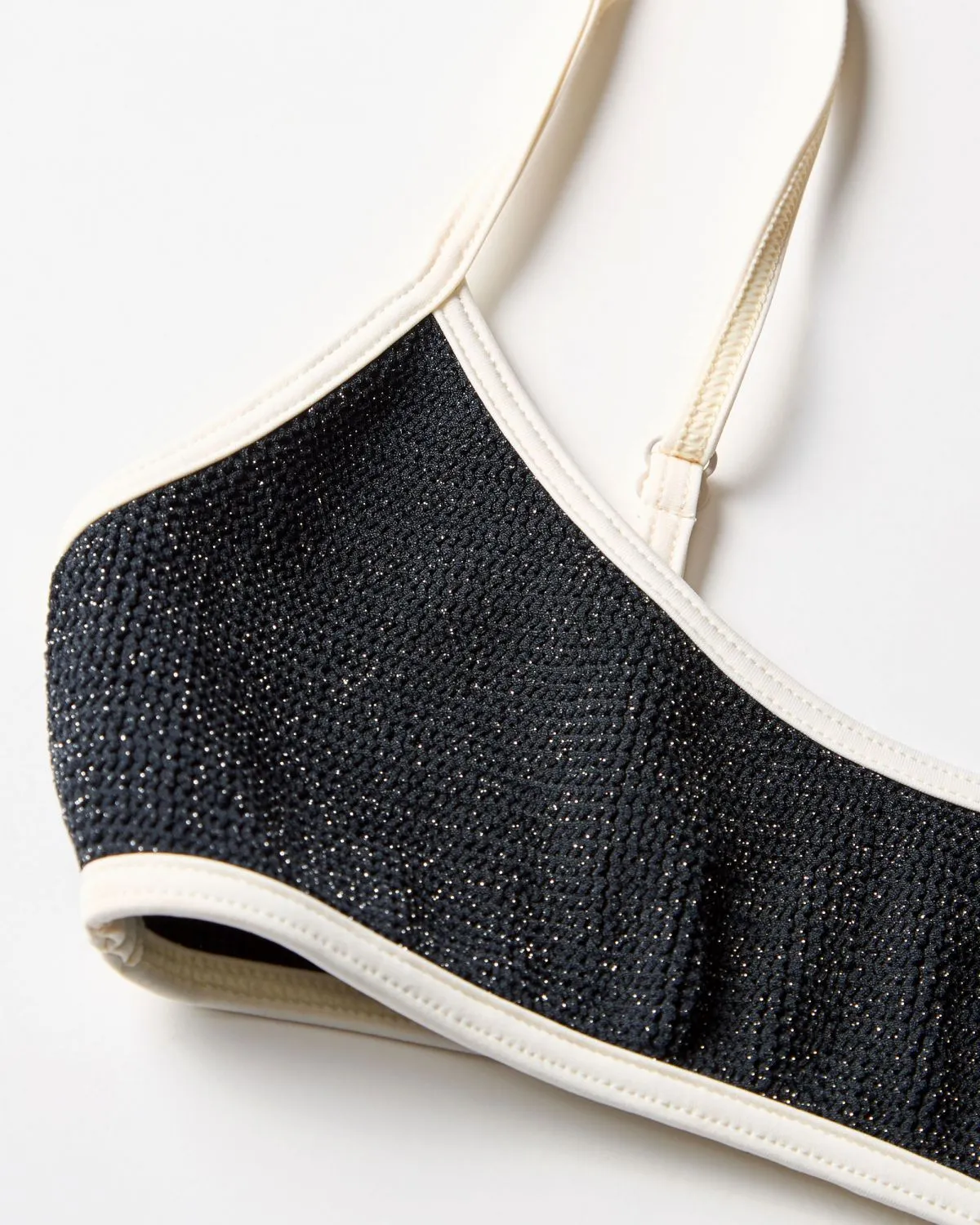 Top bralette Judy di colore nero lurex