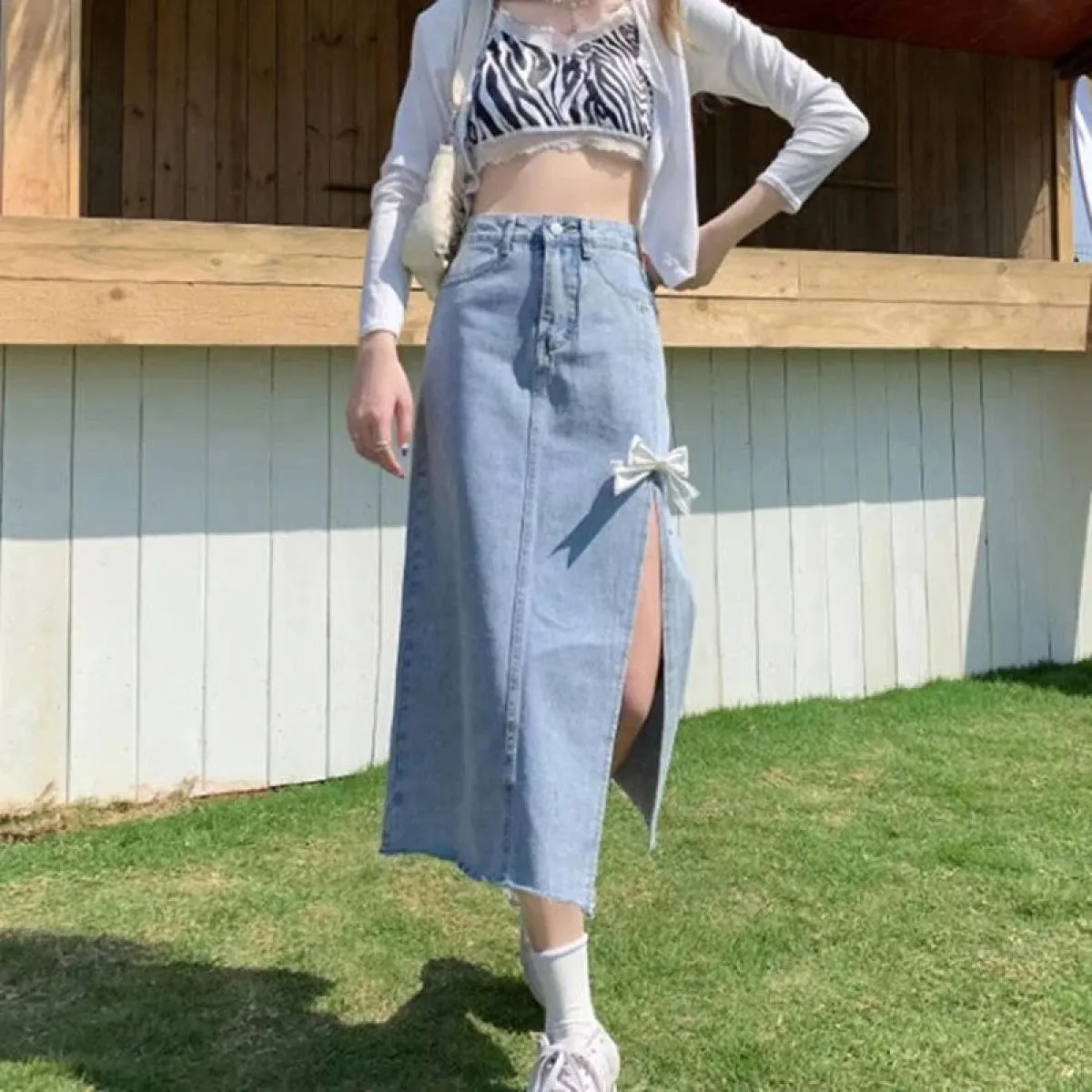 Xpqbb Gonne di jeans blu chiaro per le donne Gonna lunga con spacco laterale con fiocco moda Donna 2022 Gonne longuette a vita a